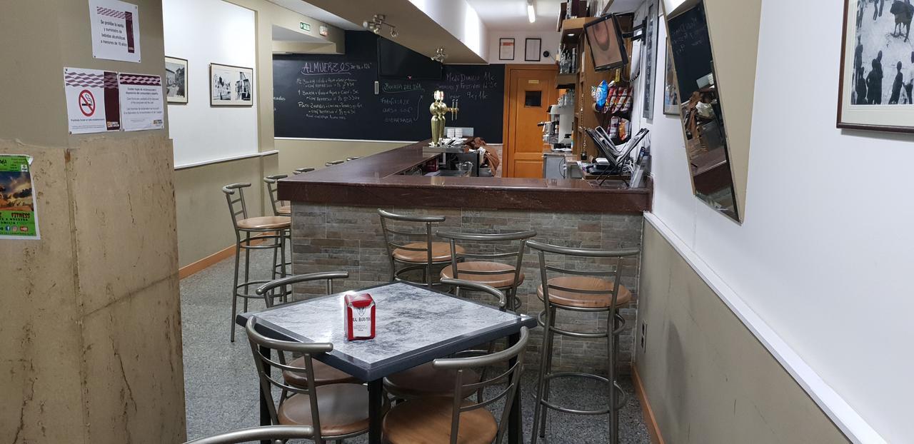 Hostal El Busto Teruel Eksteriør billede