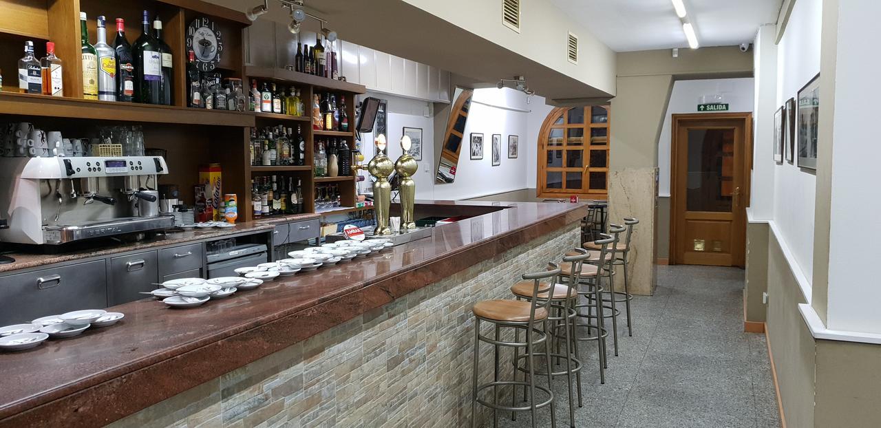 Hostal El Busto Teruel Eksteriør billede