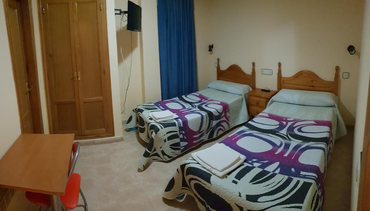 Hostal El Busto Teruel Eksteriør billede